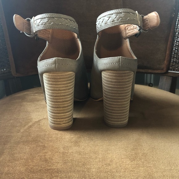 Booties - Picture 3 of 4